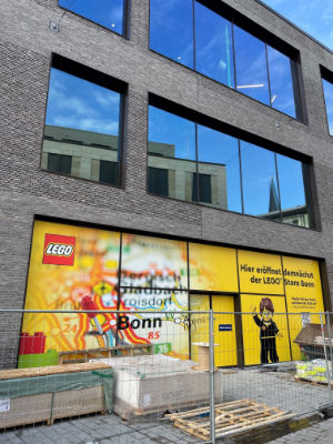 Aktuelles Bild der Baustelle des Lego Stores in Bonn